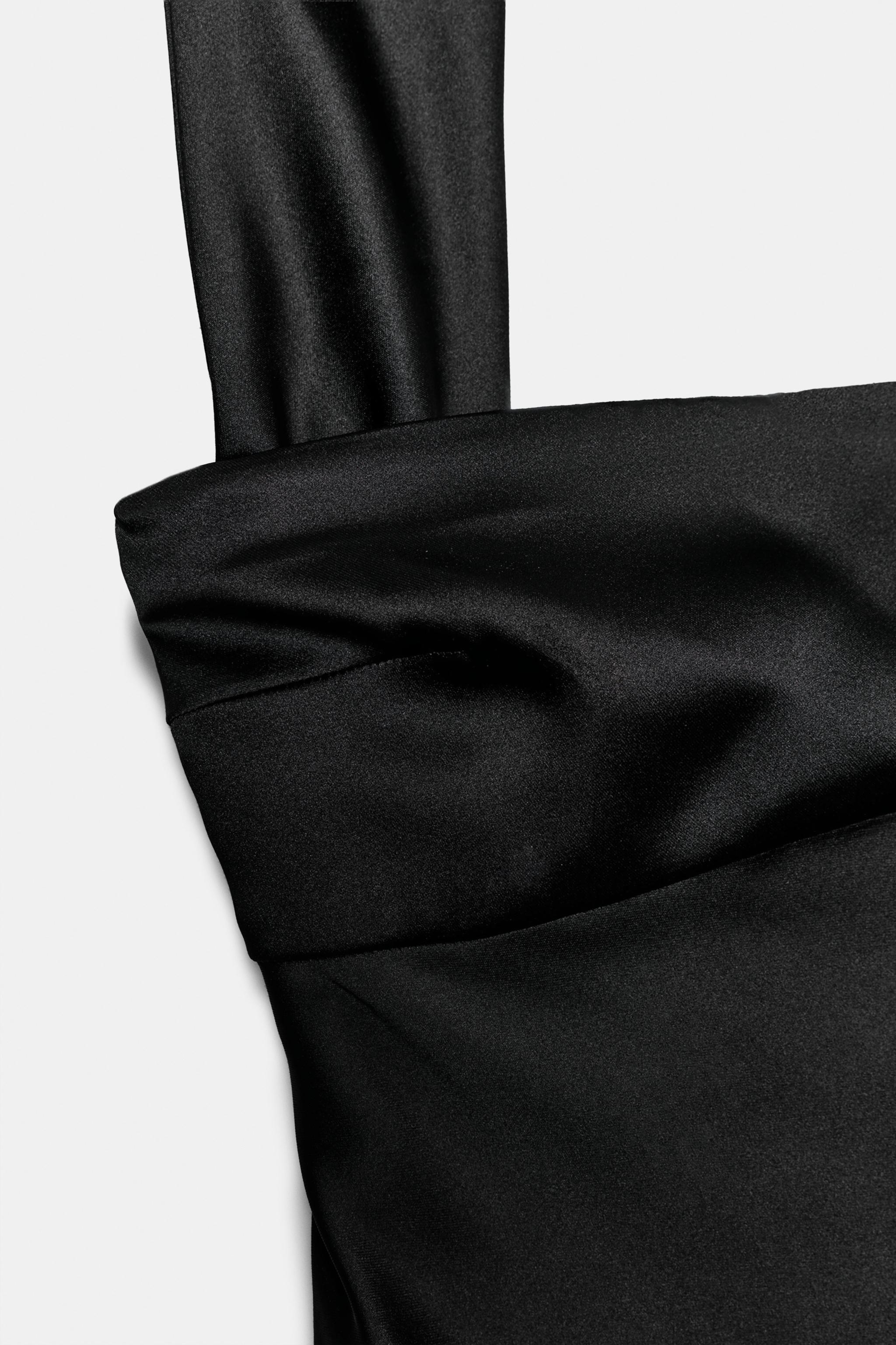 ROBE SATINÉE FOULARD